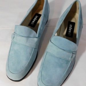 Indeed Ladies 8.5M Blue Suede Loafers